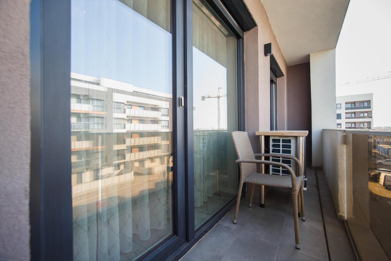 Retreat To A Stylish Home At West Residence Oradea Exterior foto